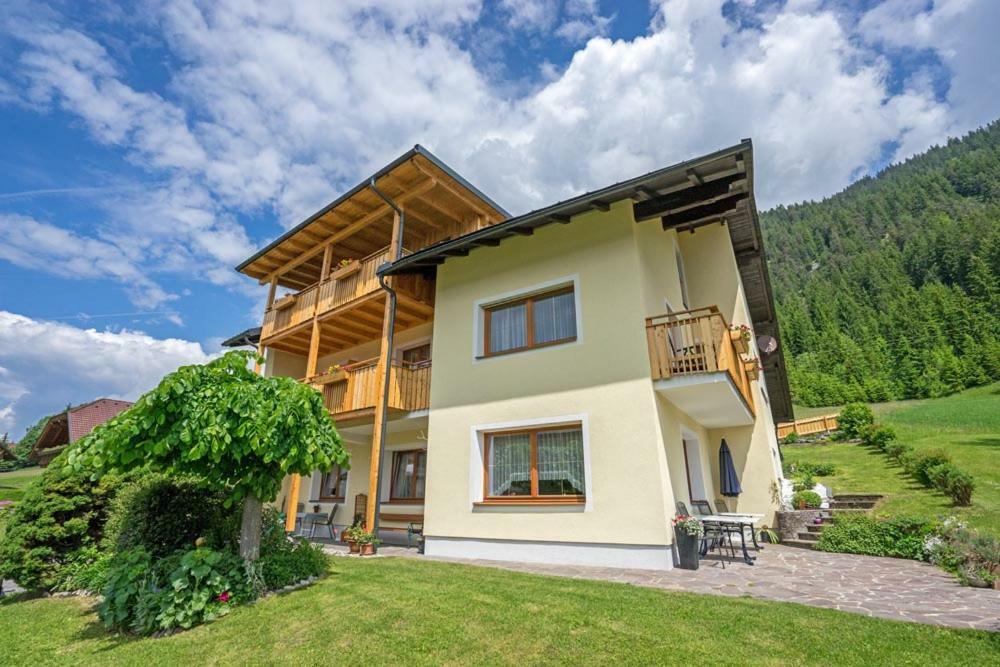 Haus Lackner Am Weissensee In Kaernten Exteriér fotografie